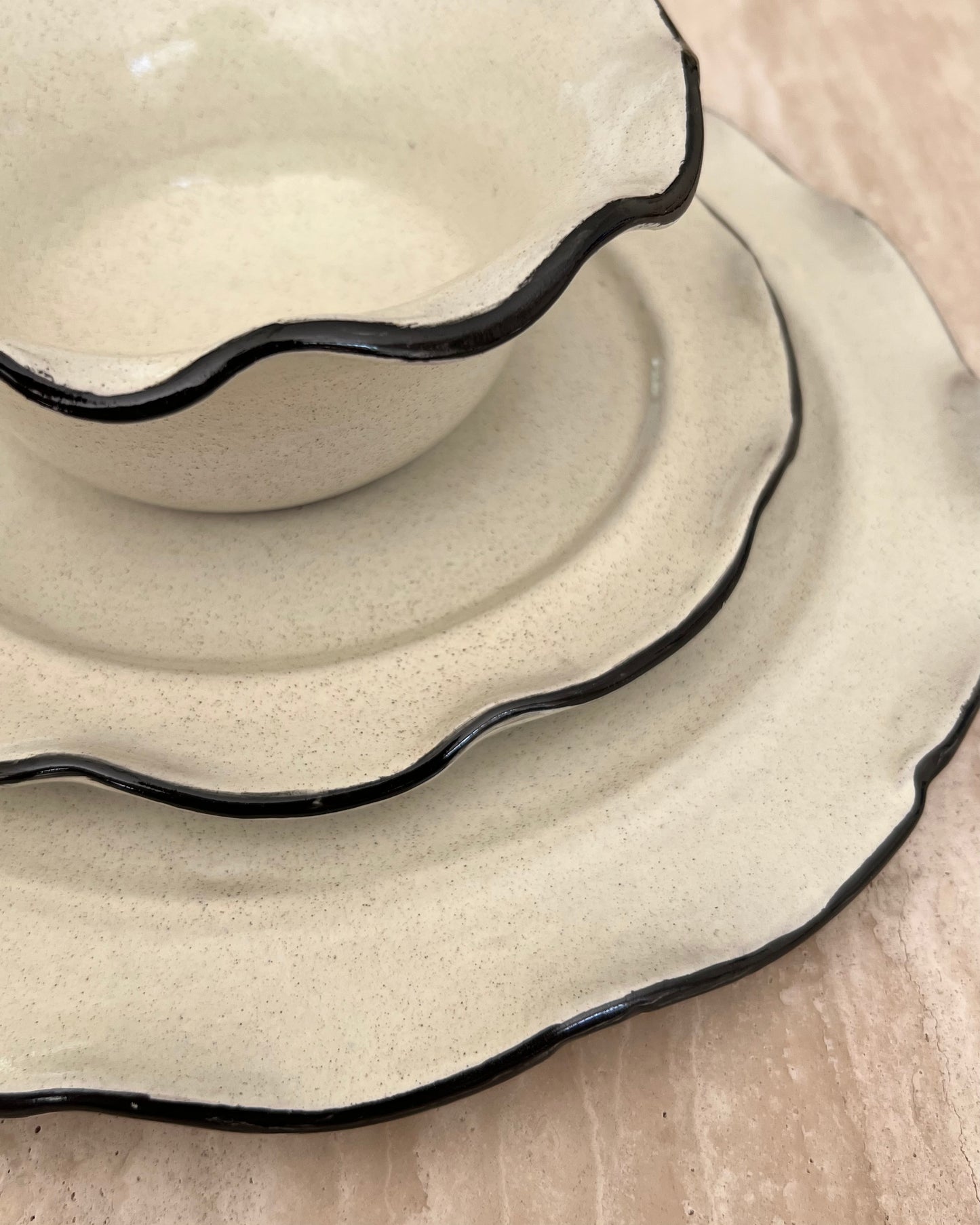 Scalloped Dining Set of 6
